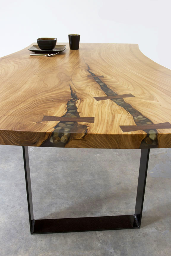 heirloom_River_rock_table